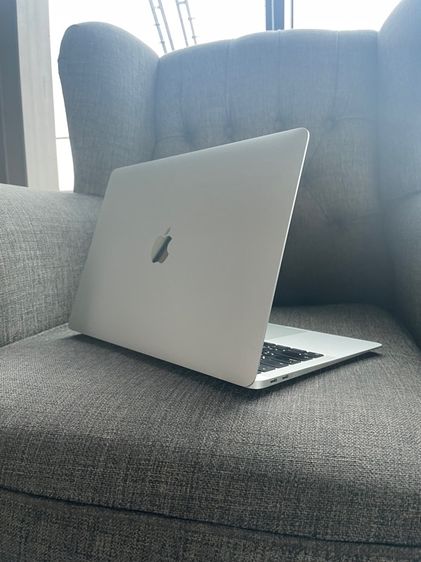 Apple MacBook Air m1 13 นิ้ว สภาพสวย ไร้รอย