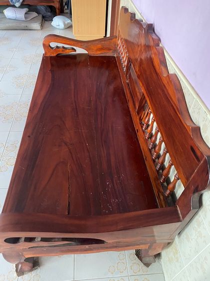 โซฟาไม้  ยาว 194 เซนติเมตร กว้าง 79 เซนติเมตร รูปที่ 2