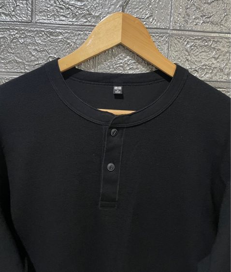 เสื้อ Uniqlo รูปที่ 3