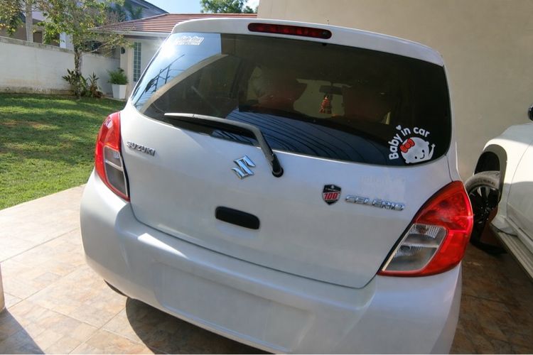 Suzuki Celerio 2020 1.0 GL Sedan เบนซิน ไม่ติดแก๊ส เกียร์อัตโนมัติ ขาว รูปที่ 2