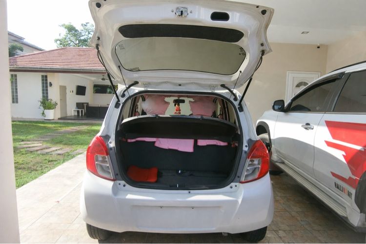 รถ Suzuki Celerio 1.0 GL สี ขาว