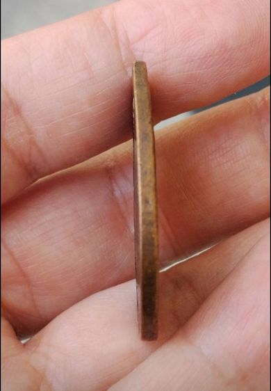 เหรียญอาจารย์ฝั้นรุ่นแรก รูปที่ 7