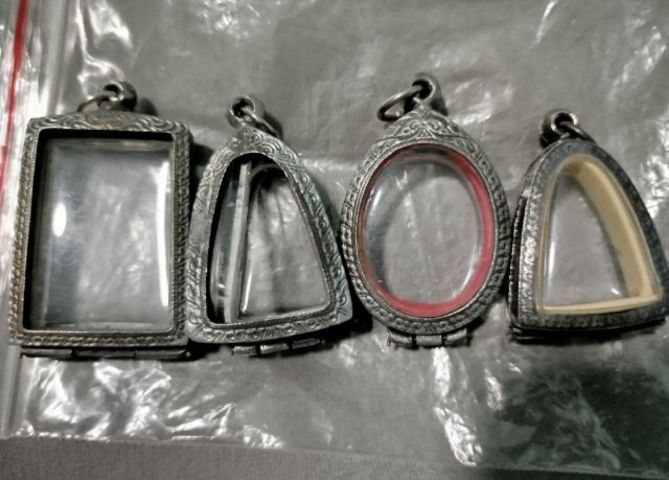 กรอบพระเก่า