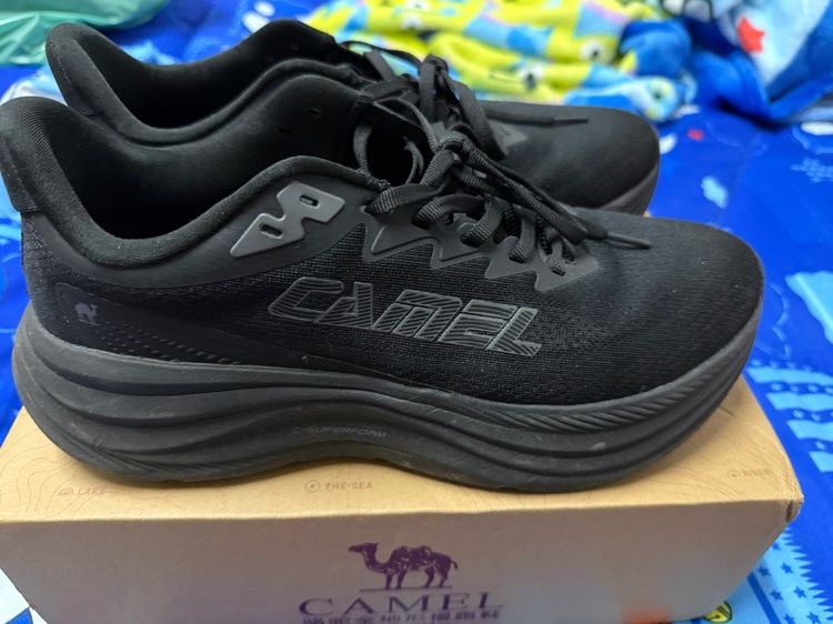 รองเท้าคาเมล