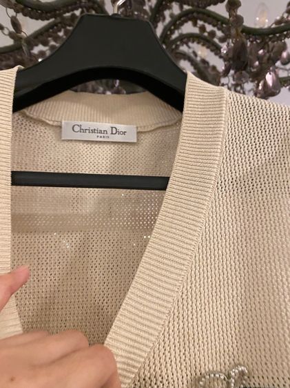 คริสเตียนดิออร์ (ติดจองค่ะ)เสื้อแขนสั้น สภาพใหม่เอี่ยม  รูปที่ 7