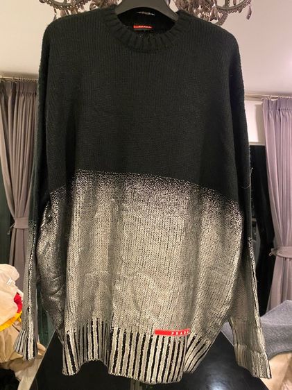 ปราด้า(ติดจอง)เสื้อแขนยาว ไหมพรมอิตาลี สีดำ- เงิน สภาพใหม่เอี่ยม รูปที่ 2