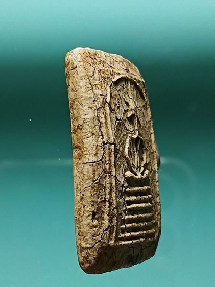 พระสมเด็จวัดเกศไชโย พิมพ์หกชั้น รุ่นแรก สภาพสวยเก่าเนื้อเเห้งมาก พระบ้านเก่าเก็บไม่ได้ทำความสะอาด ผิวเก่าเพิ่งเอาลงมานิมนต์ลงมาจากบนหิ้งเก่า รูปที่ 3