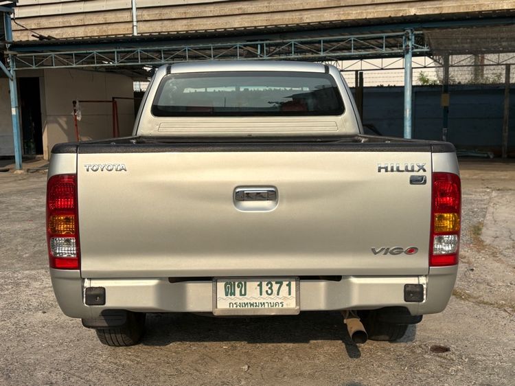 Toyota Hilux Vigo 2010 2.5 J Pickup ดีเซล ไม่ติดแก๊ส เกียร์ธรรมดา บรอนซ์ทอง รูปที่ 3