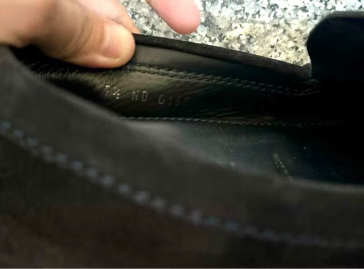 Louis Vuitton Damier Embossed Suede Leather Moccasin เบอร์7.5 รูปที่ 8