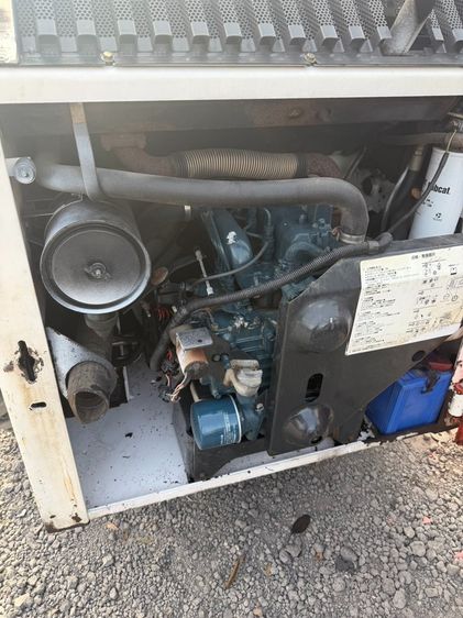 Bobcat 645  Skid Steer Loader รถตักล้อยาง เล็ก 2.2ตัน by by OEK 098-5625920 รูปที่ 8