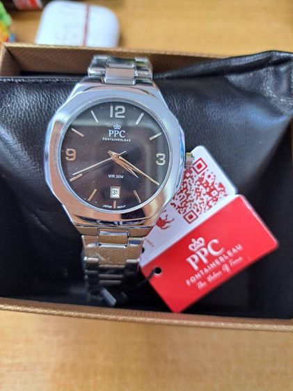 นาฬิกาข้อมือหญิง