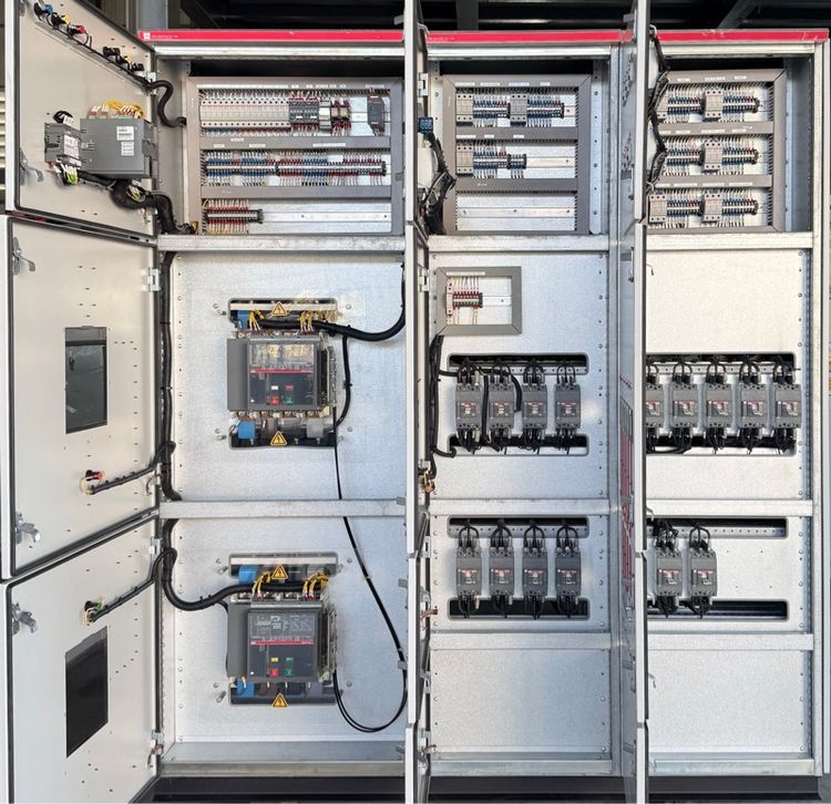 ขายตู้ ATS Main breaker Abb 1000A T7S 1000 PR231 breaker Abb 15 ตัว Pipat 098-2641749 รูปที่ 3