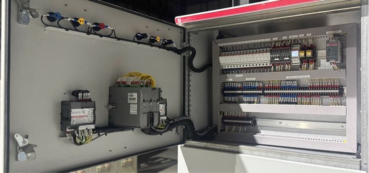 ขายตู้ ATS Main breaker Abb 1000A T7S 1000 PR231 breaker Abb 15 ตัว Pipat 098-2641749 รูปที่ 7