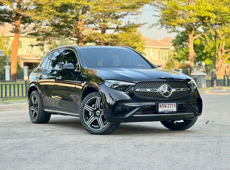 Mercedes-Benz GLC-Class 2023 GLC350e Sedan ปลั๊กอินไฮบริด (PHEV) ไม่ติดแก๊ส เกียร์อัตโนมัติ ดำ รูปที่ 3