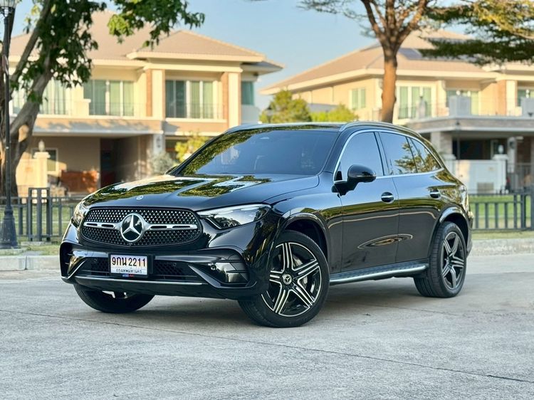 รถ Mercedes-Benz GLC-Class GLC350e สี ดำ