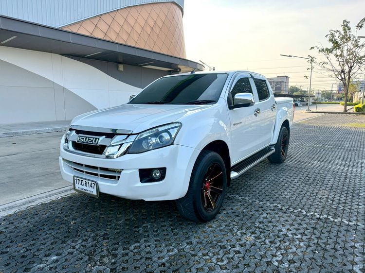 รถ Isuzu D-MAX 3.0 Hi-Lander Z Prestige สี ขาว