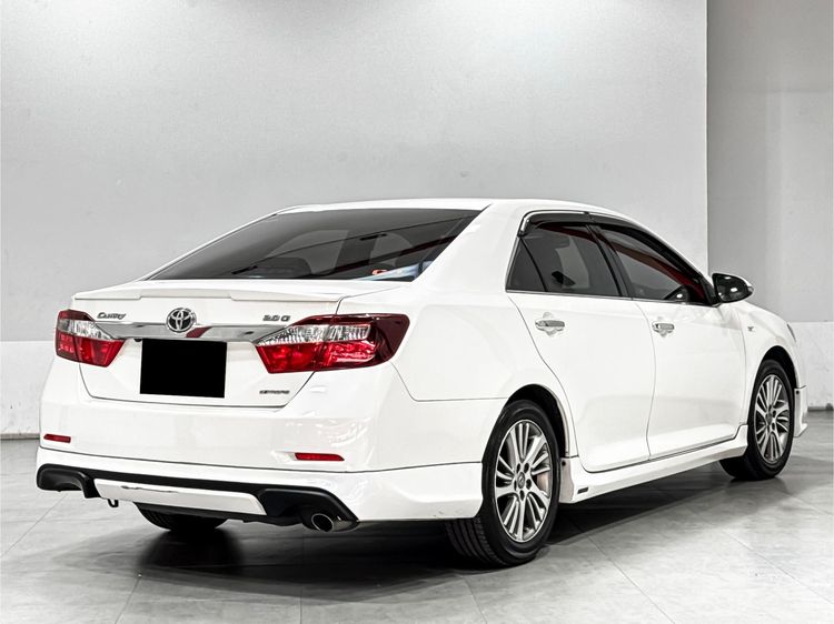 Toyota Camry 2015 2.0 G Extremo Sedan เบนซิน เกียร์อัตโนมัติ ขาว รูปที่ 3