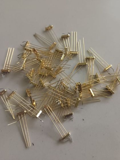 อื่นๆ ชิ้นส่วนอิเล็กทรอนิกส์สีทอง