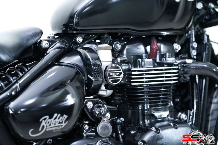 Triumph Bonneville Bobber Black ปี2018 วิ่งน้อย ยางใหม่ รถเซอร์วิสเรียบร้อย ของแต่งหลายรายการ รูปที่ 14