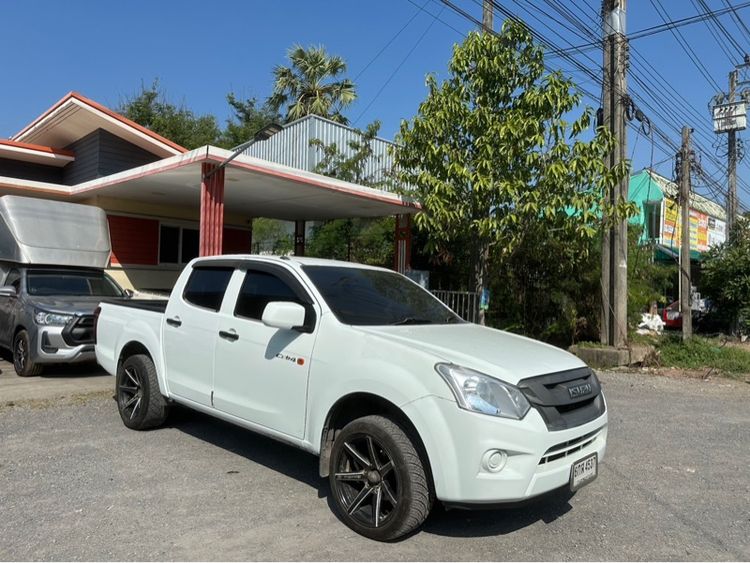 Isuzu D-MAX 2017 1.9 S Pickup ดีเซล ไม่ติดแก๊ส เกียร์ธรรมดา ขาว รูปที่ 2