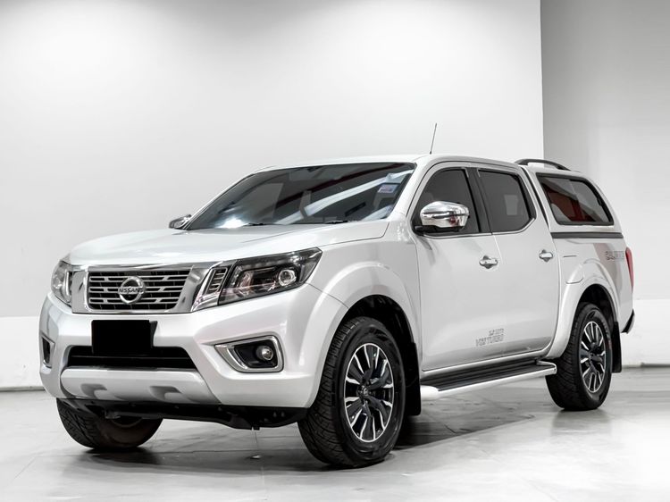 รถ Nissan NP300-NAVARA 2.5 Calibre V สี บรอนซ์เงิน