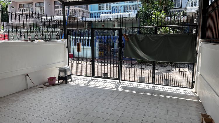 อื่นๆ มีบางส่วน ขายทาวน์เฮ้าส์ 2 ชั้น  ซอยจรัญสนิทวงศ์ รูปที่ 3