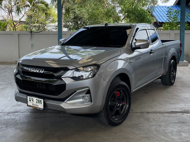 Isuzu D-MAX 2023 1.9 S Pickup ดีเซล ไม่ติดแก๊ส เกียร์ธรรมดา เทา