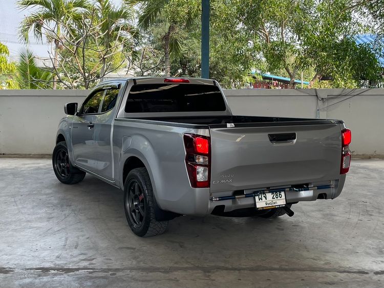 Isuzu D-MAX 2023 1.9 S Pickup ดีเซล ไม่ติดแก๊ส เกียร์ธรรมดา เทา รูปที่ 4