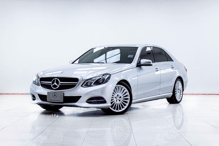 Mercedes-Benz E-Class 2015 E300 Sedan ไฮบริด ไม่ติดแก๊ส เกียร์อัตโนมัติ เทา รูปที่ 4