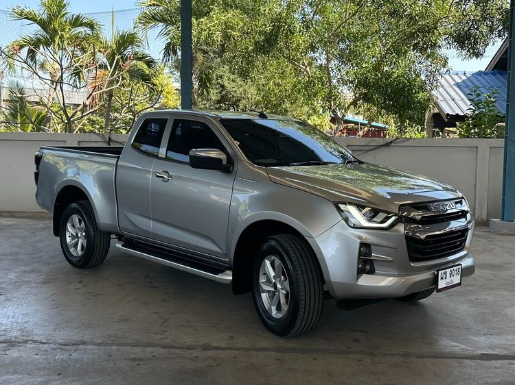 Isuzu D-MAX 2023 1.9 Hi-Lander L Pickup ดีเซล ไม่ติดแก๊ส เกียร์ธรรมดา บรอนซ์เงิน รูปที่ 3