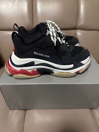 Balenciaga Triple S มือสอง ของแท้