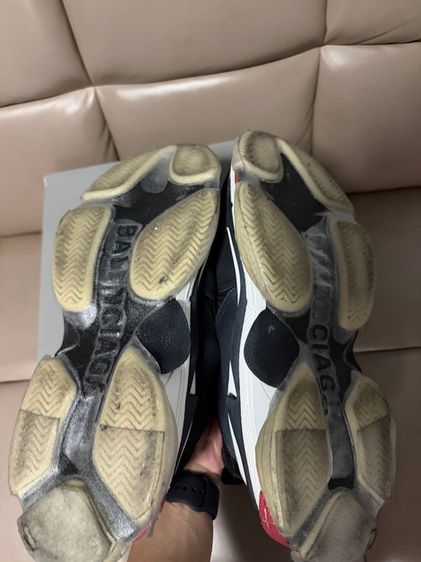 Balenciaga Triple S มือสอง ของแท้ รูปที่ 5