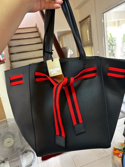 กระเป๋าสะพายไหล่ หนังแท้  Dapper