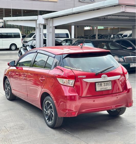 Toyota Yaris 2015 1.2 E Sedan เบนซิน ไม่ติดแก๊ส เกียร์อัตโนมัติ แดง รูปที่ 3