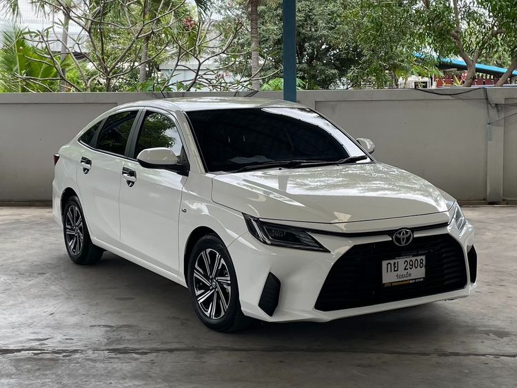 Toyota Yaris ATIV 2025 1.2 Sport Sedan เบนซิน ไม่ติดแก๊ส เกียร์อัตโนมัติ ขาว รูปที่ 3