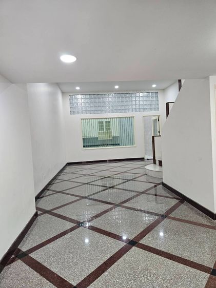 Narai Property ไม่มี สร้างเสร็จก่อน 2010 ทาวน์โฮม HomeOffice4 ชั้น รูปที่ 2