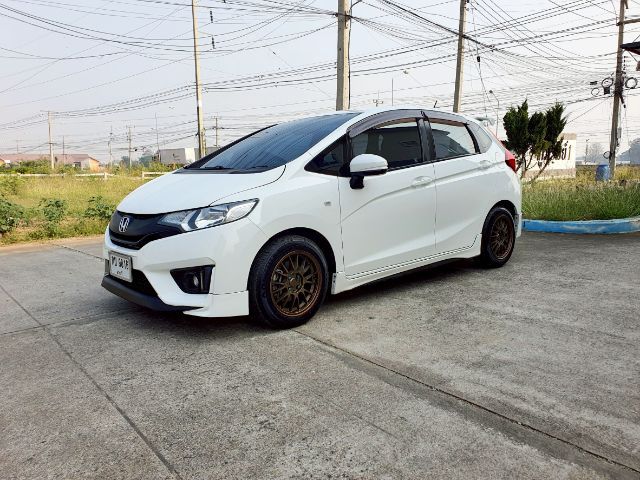 Honda Jazz 2016 1.5 S i-VTEC เบนซิน ไม่ติดแก๊ส เกียร์อัตโนมัติ ขาว รูปที่ 4