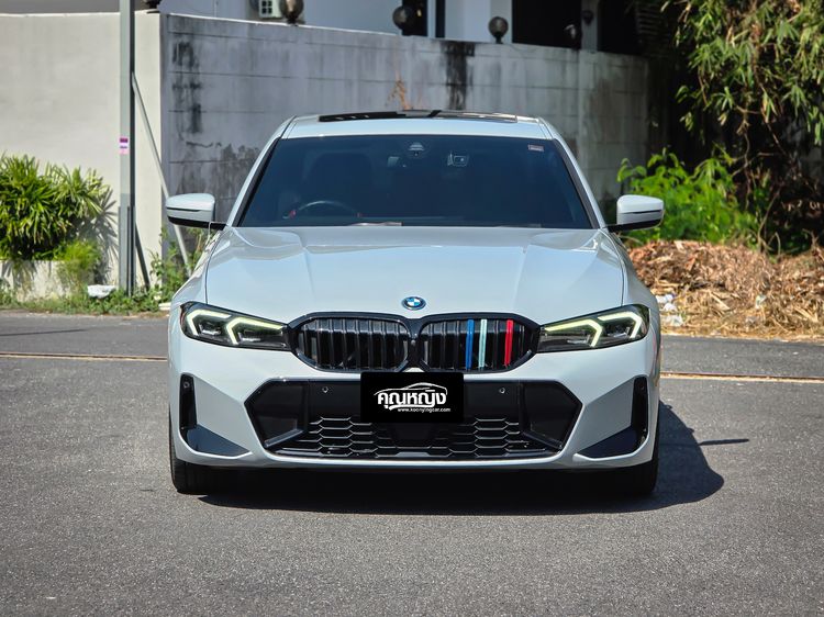 BMW Series 3 2023 330e Sedan ปลั๊กอินไฮบริด (PHEV) ไม่ติดแก๊ส เกียร์อัตโนมัติ เทา รูปที่ 3