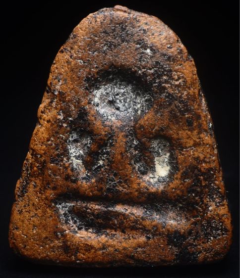 พระปิดตาหลวงพ่อแก้ว พิมพ์หลังแบบ เนื้อกะลา ครับ รูปที่ 2