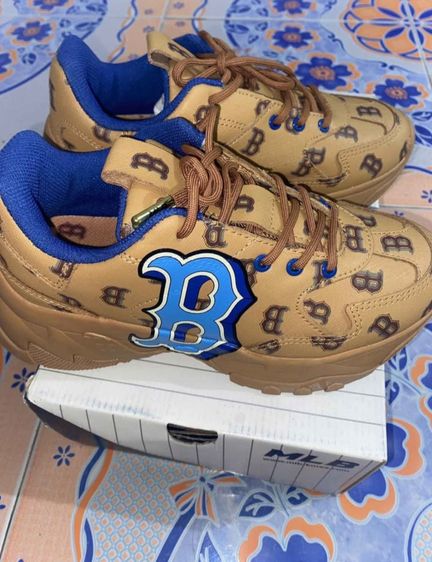 อื่นๆ UK 5 | EU 38 | US 5.5 น้ำตาล รองเท้าผ้าใบ MLB รุ่น Boston แท้ จากShop 💯