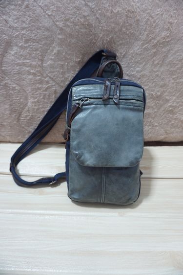 กระเป๋าหนังแท้สะพายคาดอก  Harvest double sling bag