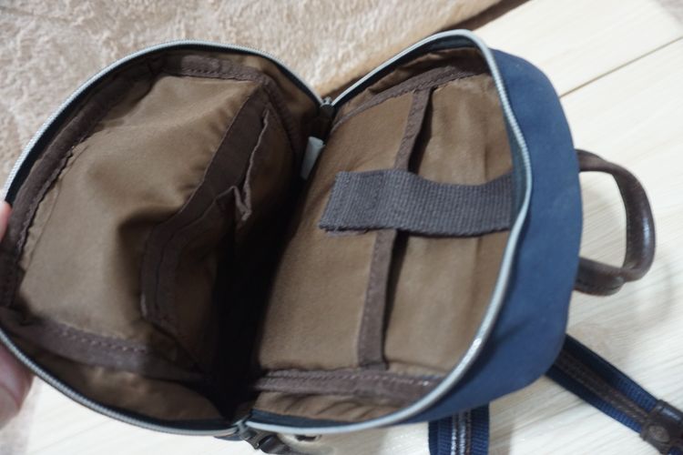 กระเป๋าหนังแท้สะพายคาดอก  Harvest double sling bag รูปที่ 7