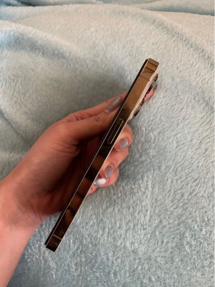 iPhone 13 Pro สีทอง รูปที่ 4