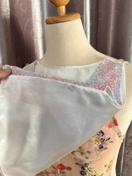 เสื้อกล้ามผ้าซาตินระบายด้านหน้า รูปที่ 5