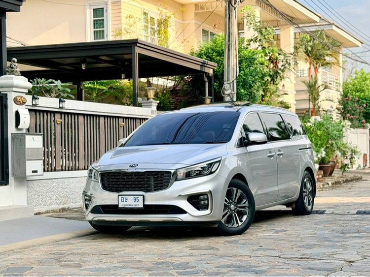 รถ Kia Grand Carnival 2.2 SXL สี เทา