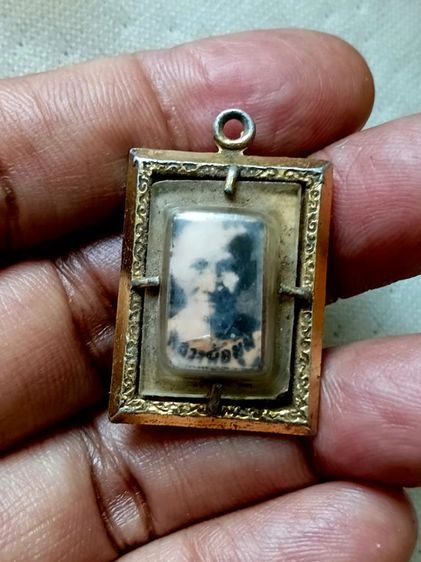 ล้อคเกตเก่า หลวงพ่อมุม วัดปราสาทเยอร์ จ.ศรีษะเกษ รูปที่ 3