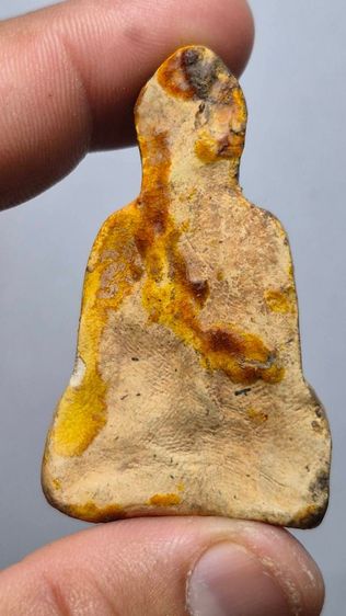 พระเนื้อดินเคลือบเก่า ศิลปะทางเหนือ รูปที่ 6