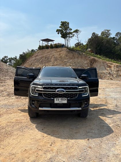 รถ Ford Everest 3.0 V6 Turbo Platinum 4WD สี ดำ