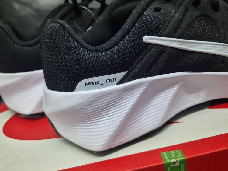 Nike รองเท้าวิ่ง สีดํา-ขาว ไซซ์ US9 EU42.5 ซื้อมา 3,000 บาท อายุ 1 เดือน ใส่2ครั้ง รูปที่ 6
