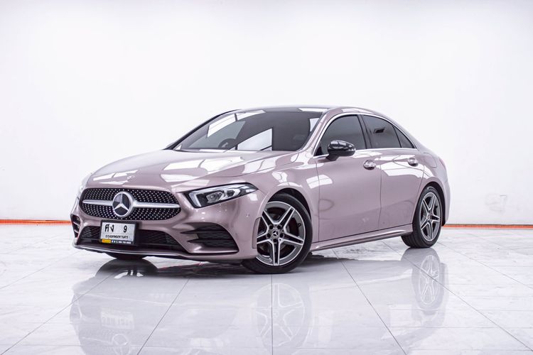 รถ Mercedes-Benz A-Class A200 สี ดำ
